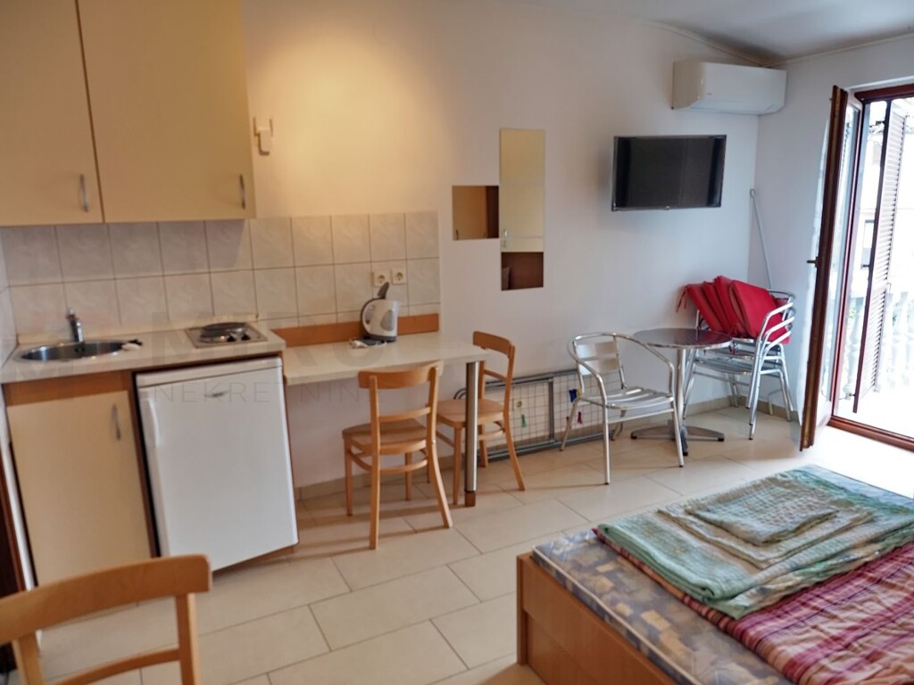 Image 6336409 - 9