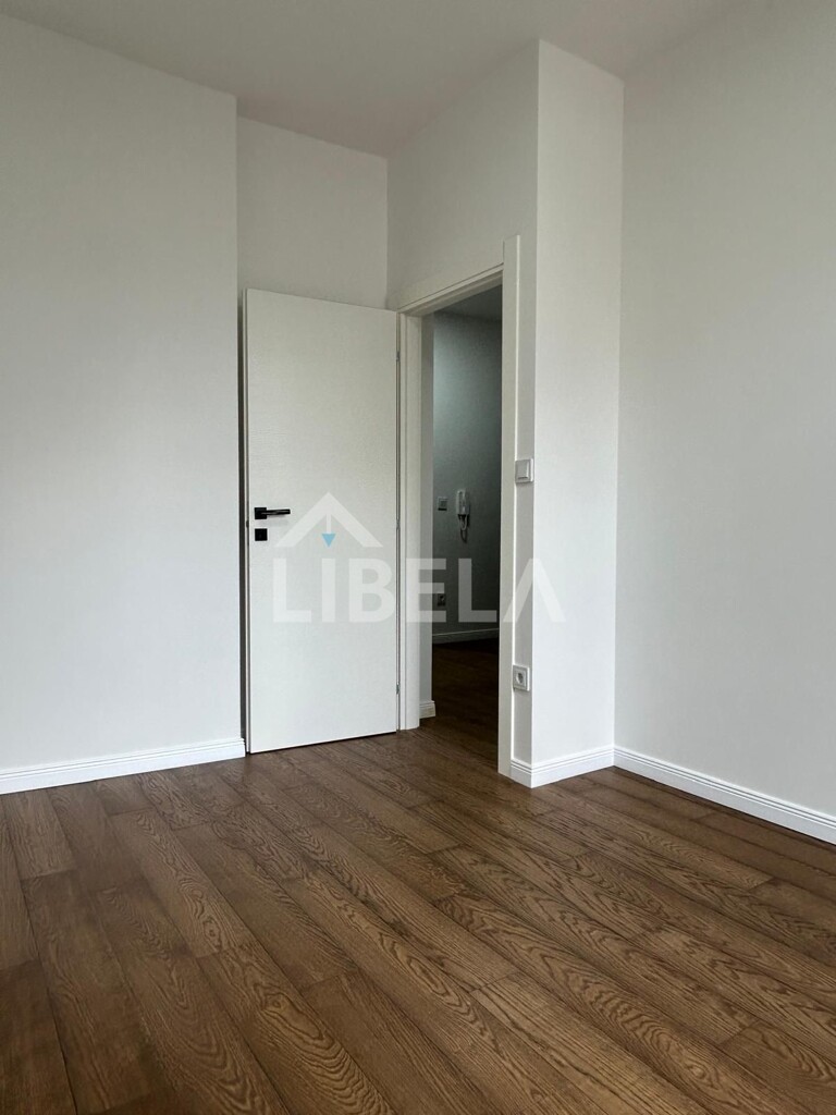 Image 6336443 - 12