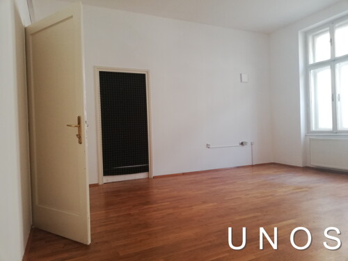 Centar, HNK (3s) 86 m2, visoko prizemlje, cent. et. pl., uređen prazan stan, C