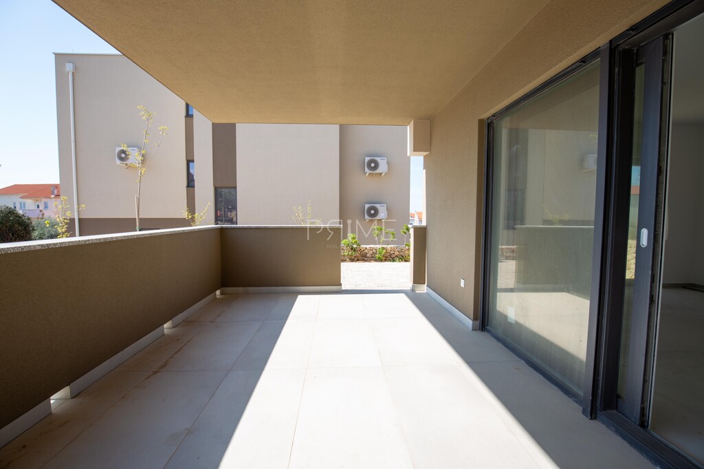 Image 6336628 - 11