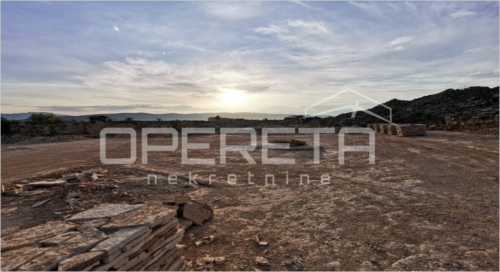 Image 6336635 - 1