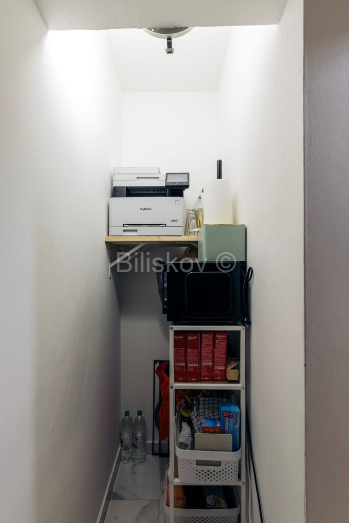 Image 6337033 - 7