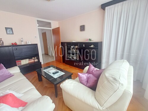 Thumbnail 6337040 - 5