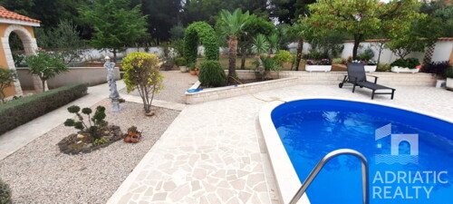 Thumbnail 6337066 - 10