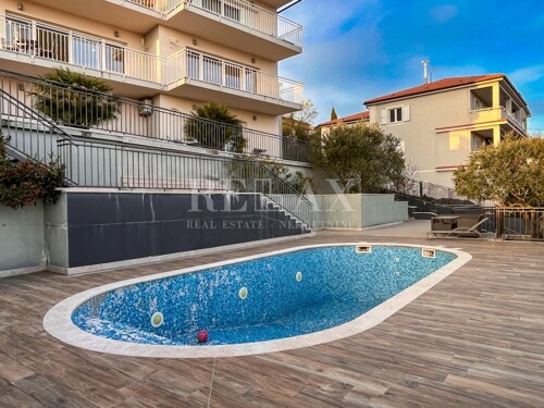 Thumbnail 6337070 - 2