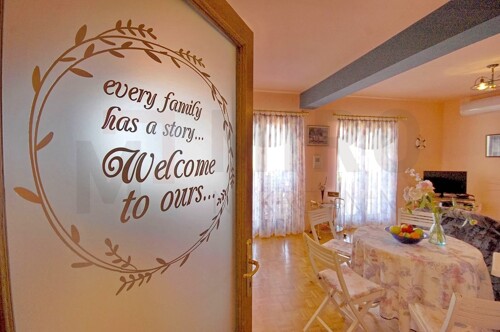 Thumbnail 6337107 - 2