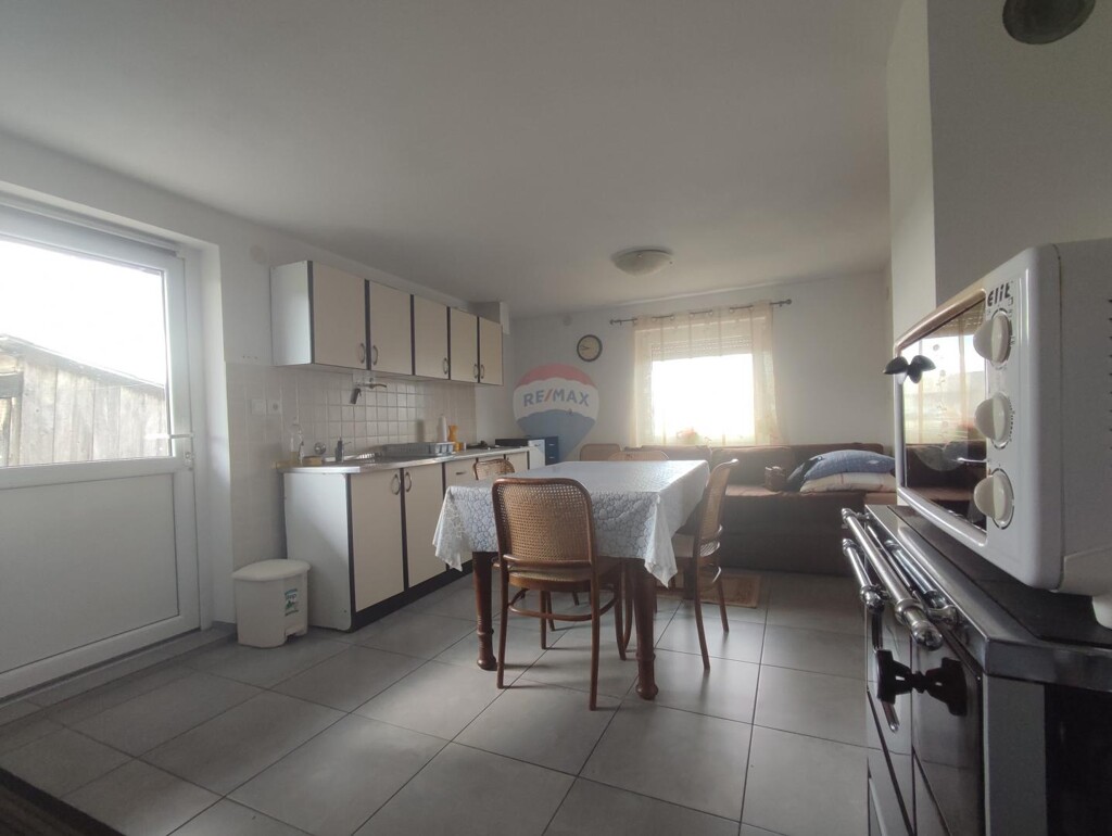 Image 6337110 - 3