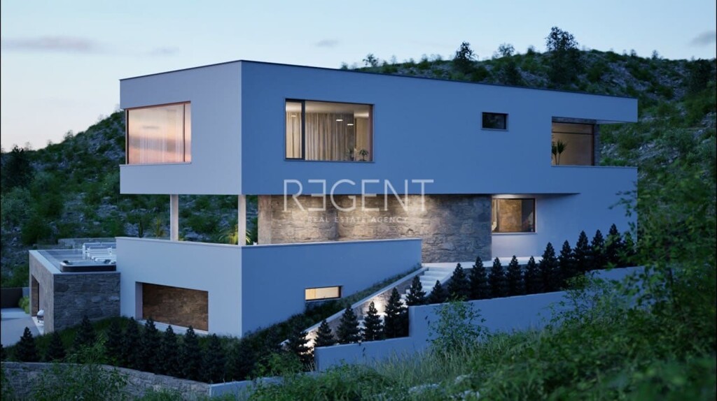 Image 6337150 - 7
