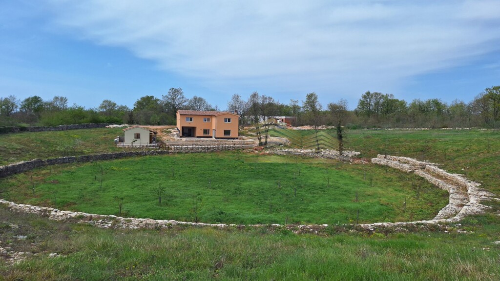 Image 6337379 - 19