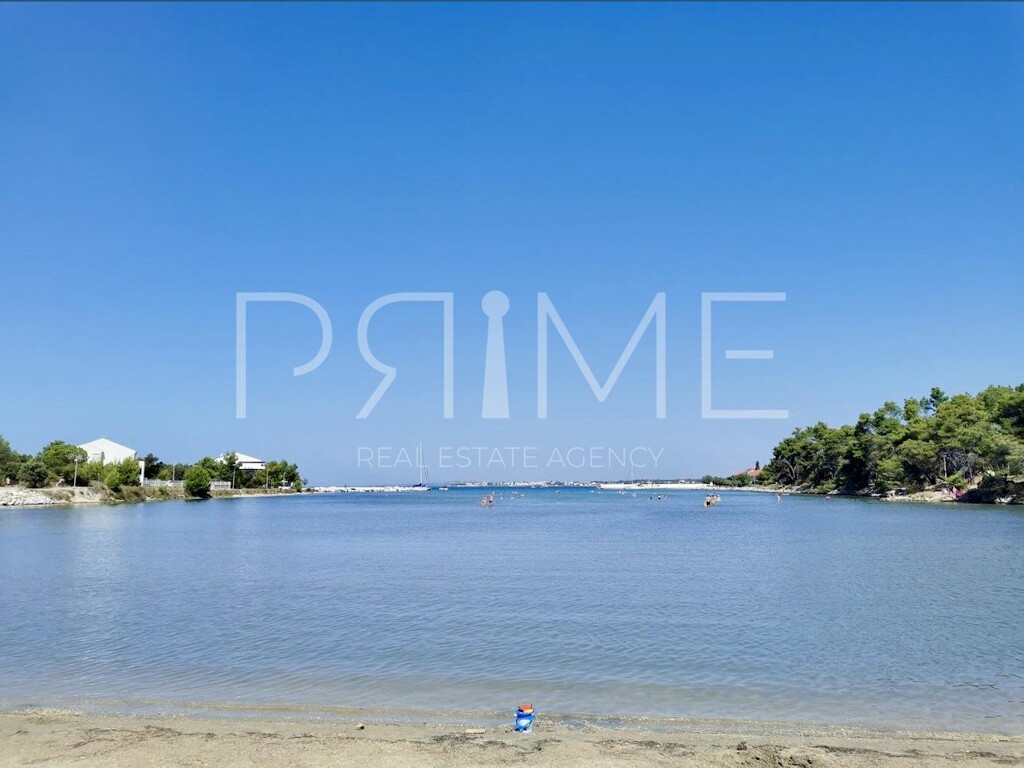 Image 6337835 - 1