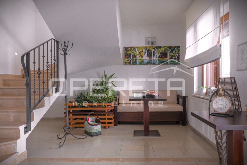 Image 6337840 - 9