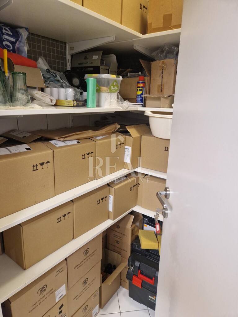 Image 6337870 - 6