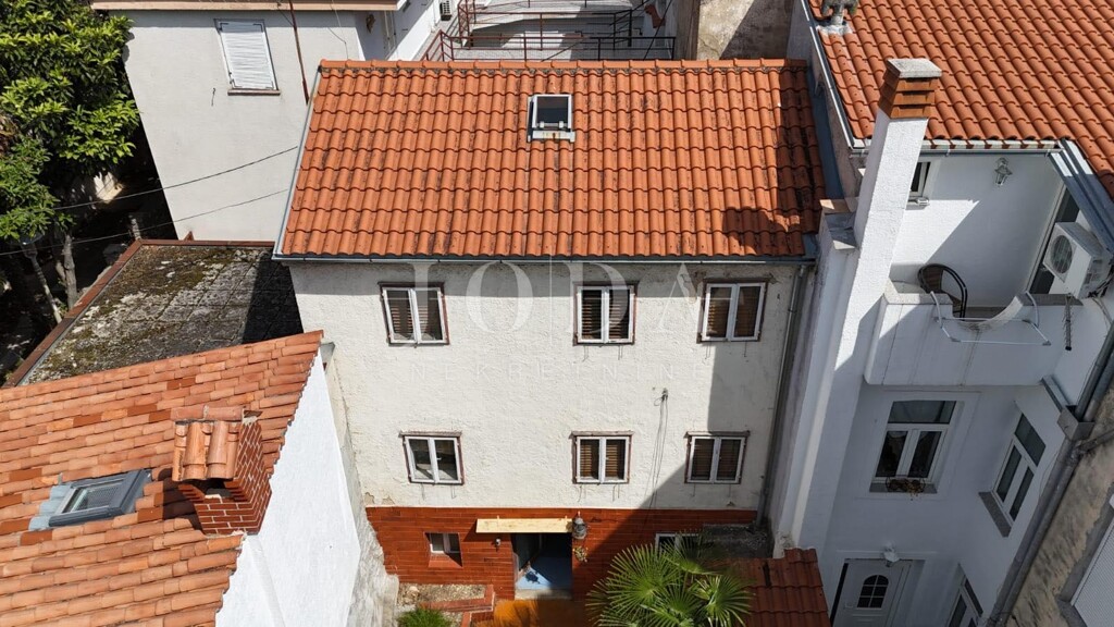 Image 6337912 - 24