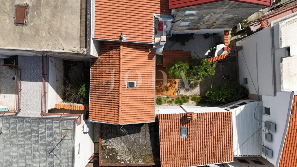 Image 6337912 - 23