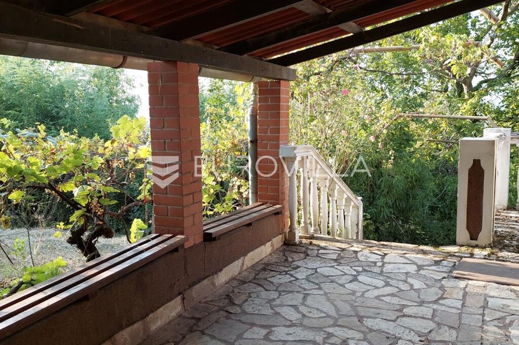 Image 6337923 - 8