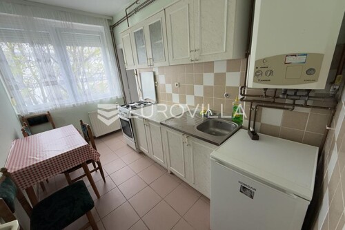Osijek, Jug II, jednosoban stan, 32,56 m2, 3.kat, odlična lokacija