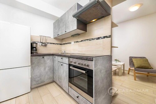 Thumbnail 6338002 - 3