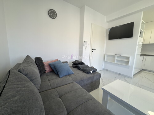 Thumbnail 6338044 - 4