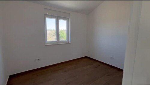 Thumbnail 6338084 - 7