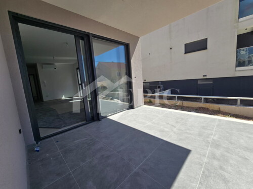 Thumbnail 6338092 - 5