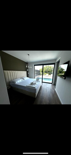 Thumbnail 6338113 - 3