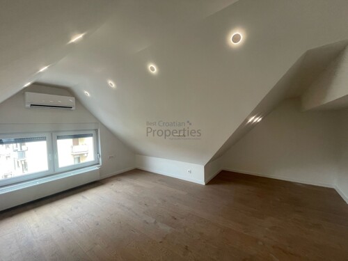 Thumbnail 6338136 - 4