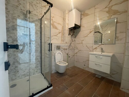 Thumbnail 6338136 - 9