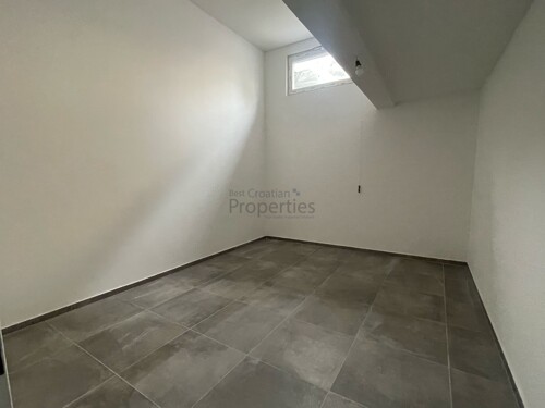 Thumbnail 6338136 - 22