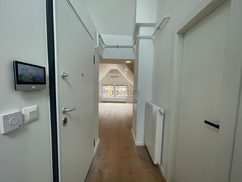 Thumbnail 6338136 - 11