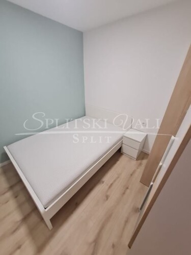 Thumbnail 6338150 - 7