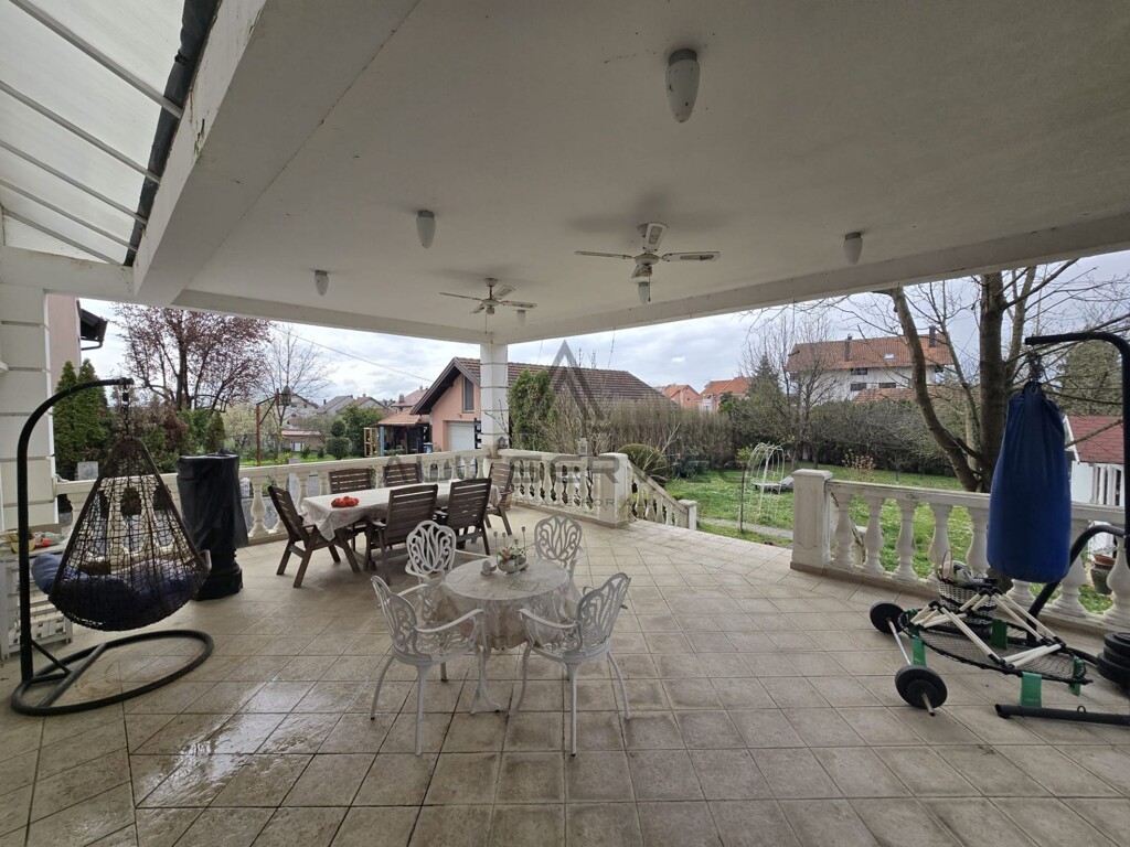 Image 6338215 - 11