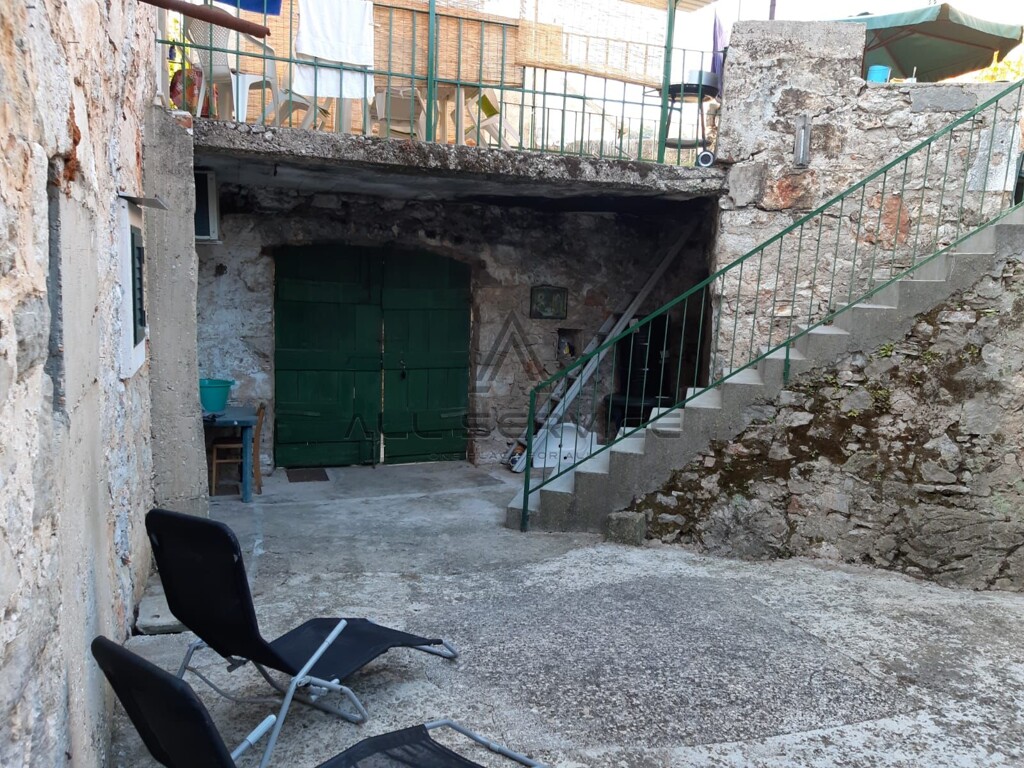 Image 6338251 - 12