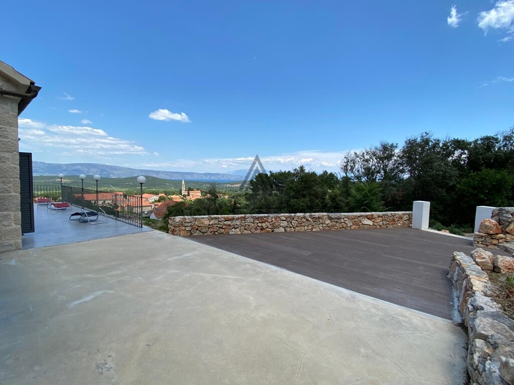 Image 6338256 - 7