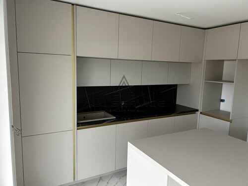 NOVOGRADNJA: USELJIV I NAMJEŠTEN STAN