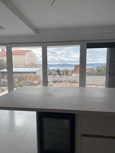 Thumbnail 6338269 - 5