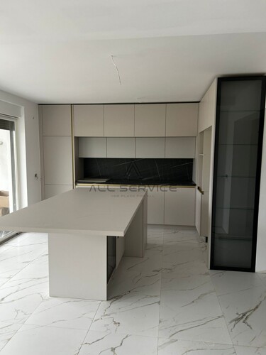 Thumbnail 6338269 - 4