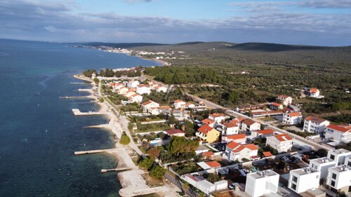 Thumbnail 6338336 - 6