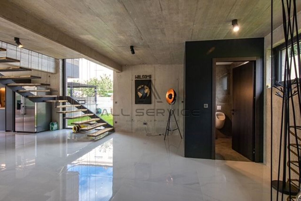 Image 6338346 - 16