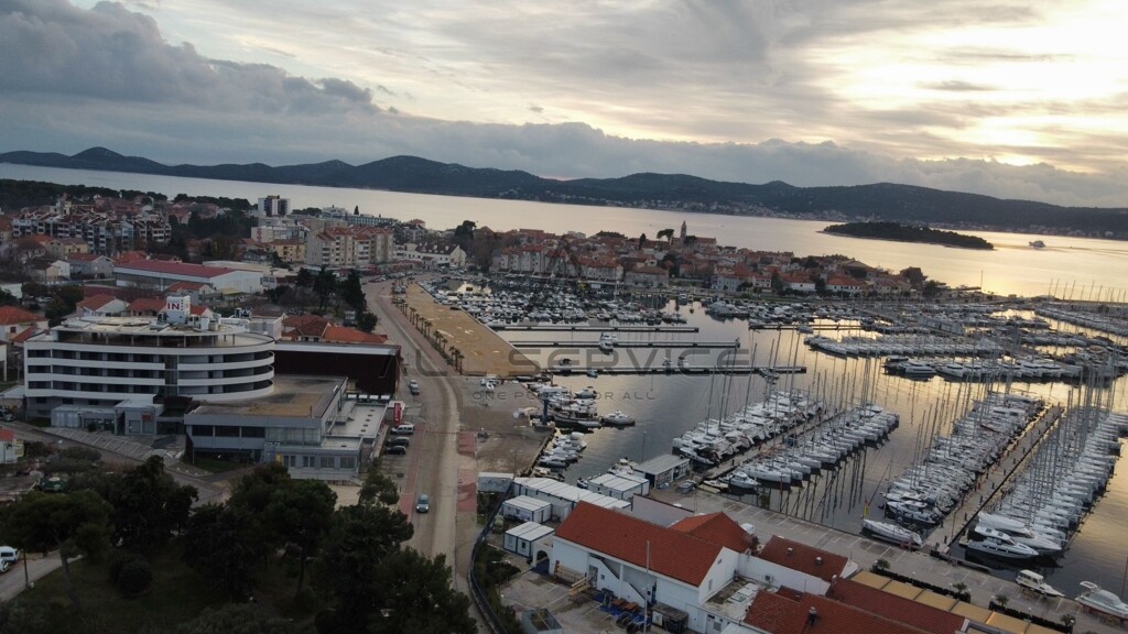 Image 6338356 - 1