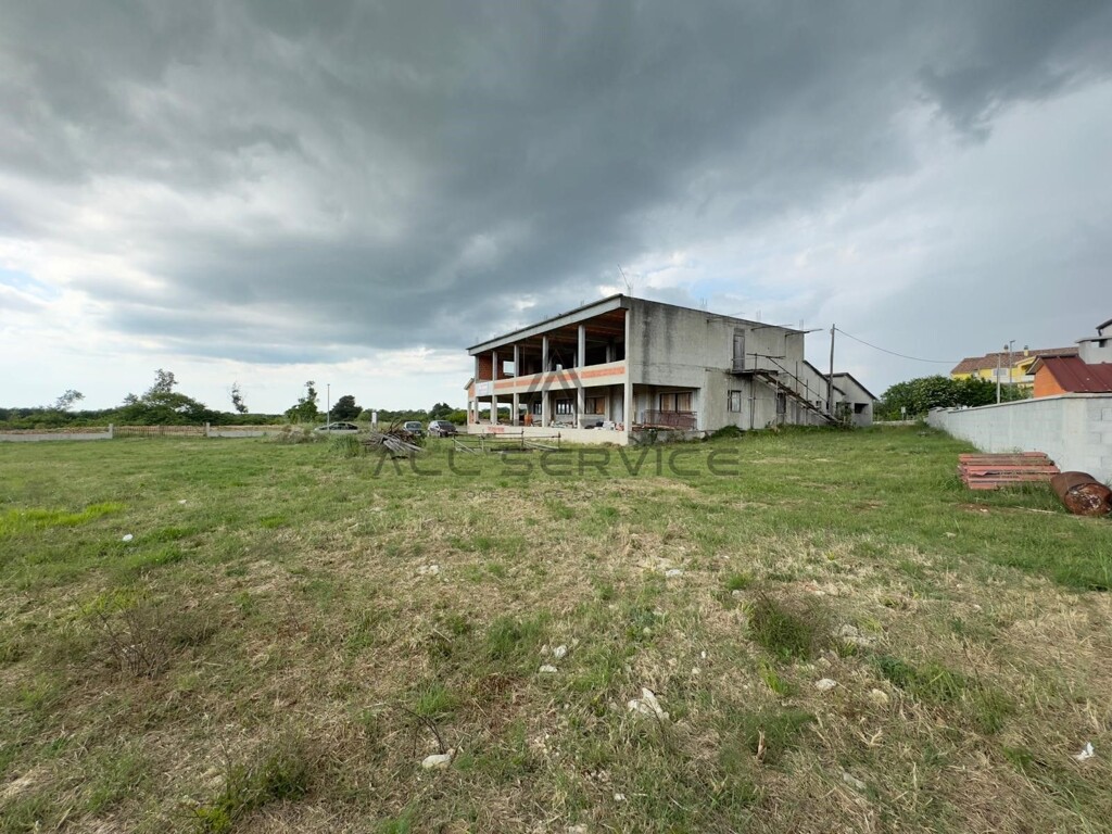 Image 6338368 - 7