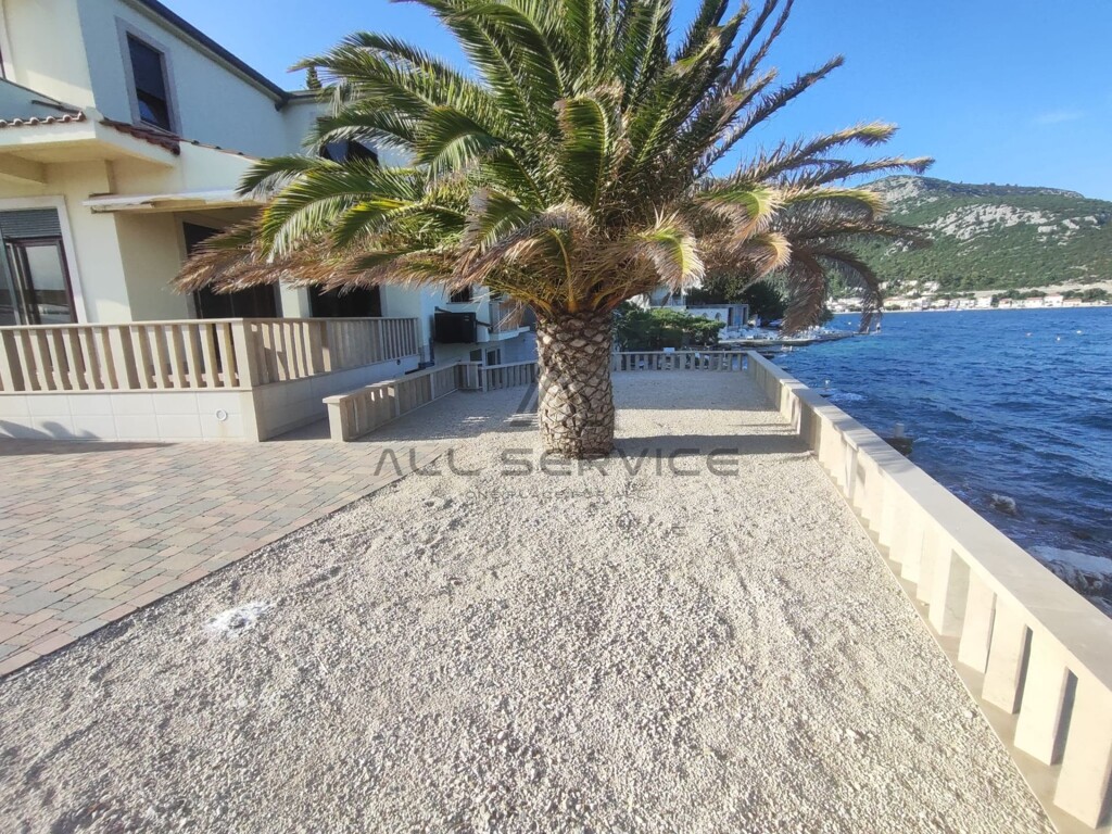 Image 6338381 - 2
