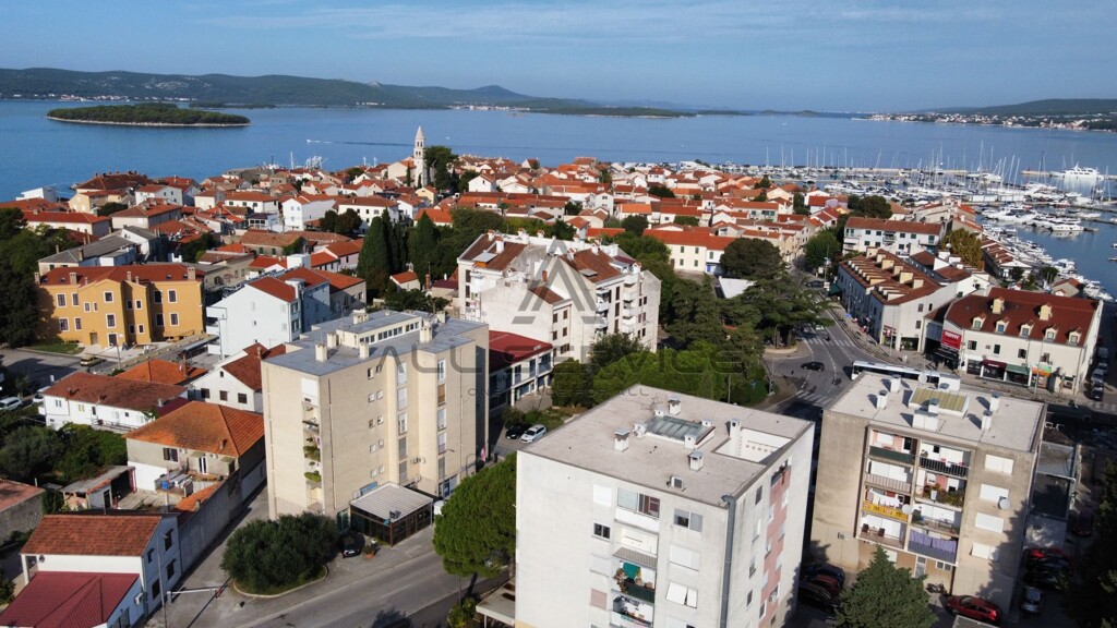 Image 6338386 - 4