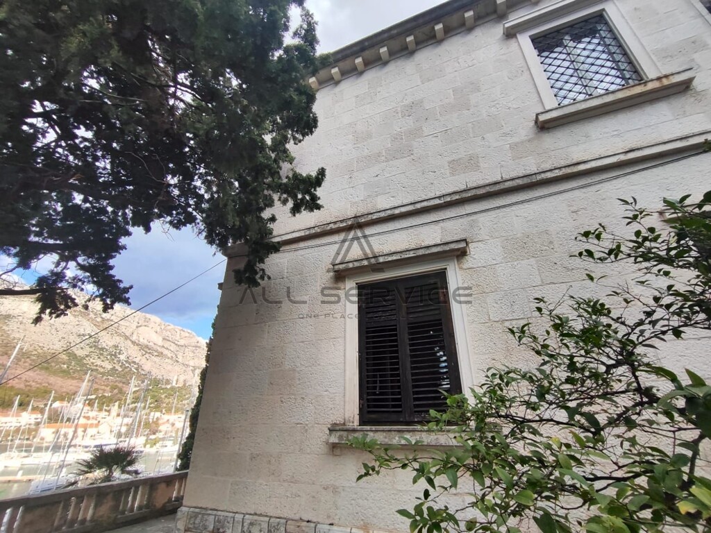 Image 6338405 - 12