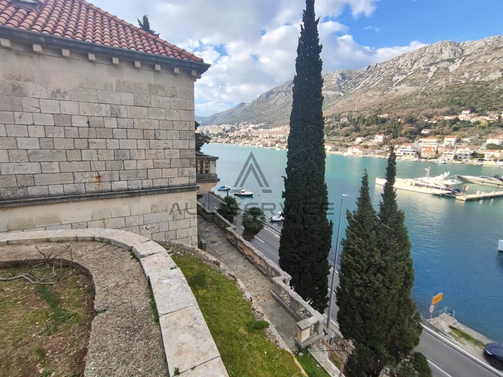 Image 6338405 - 16