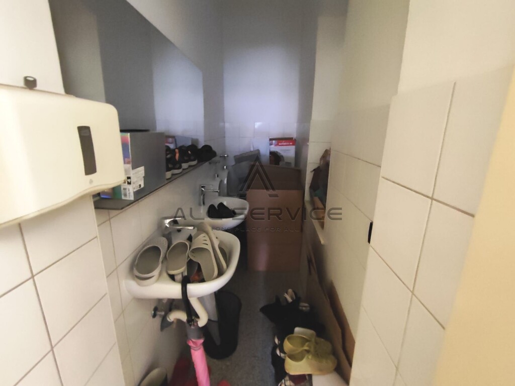 Image 6338407 - 7