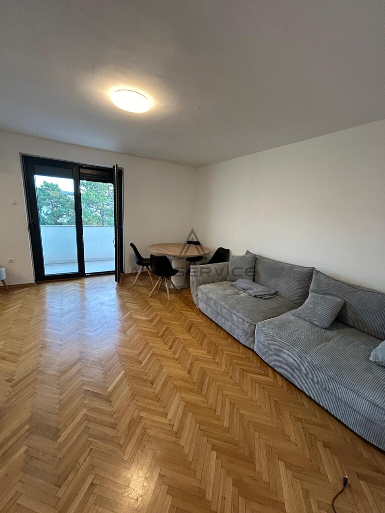 Image 6338412 - 6