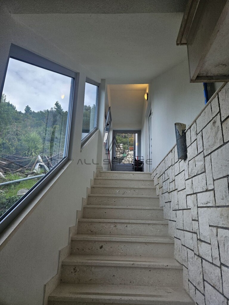 Image 6338437 - 4