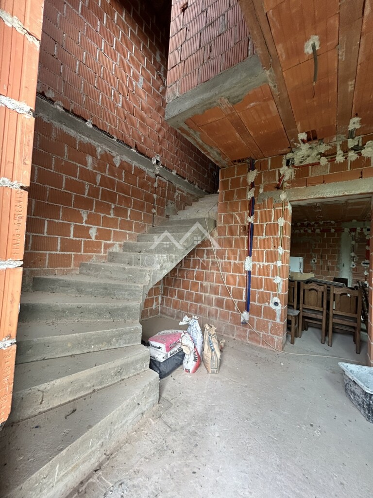Image 6338454 - 6