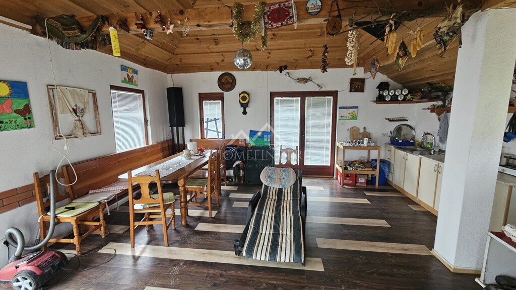 Image 6338470 - 6