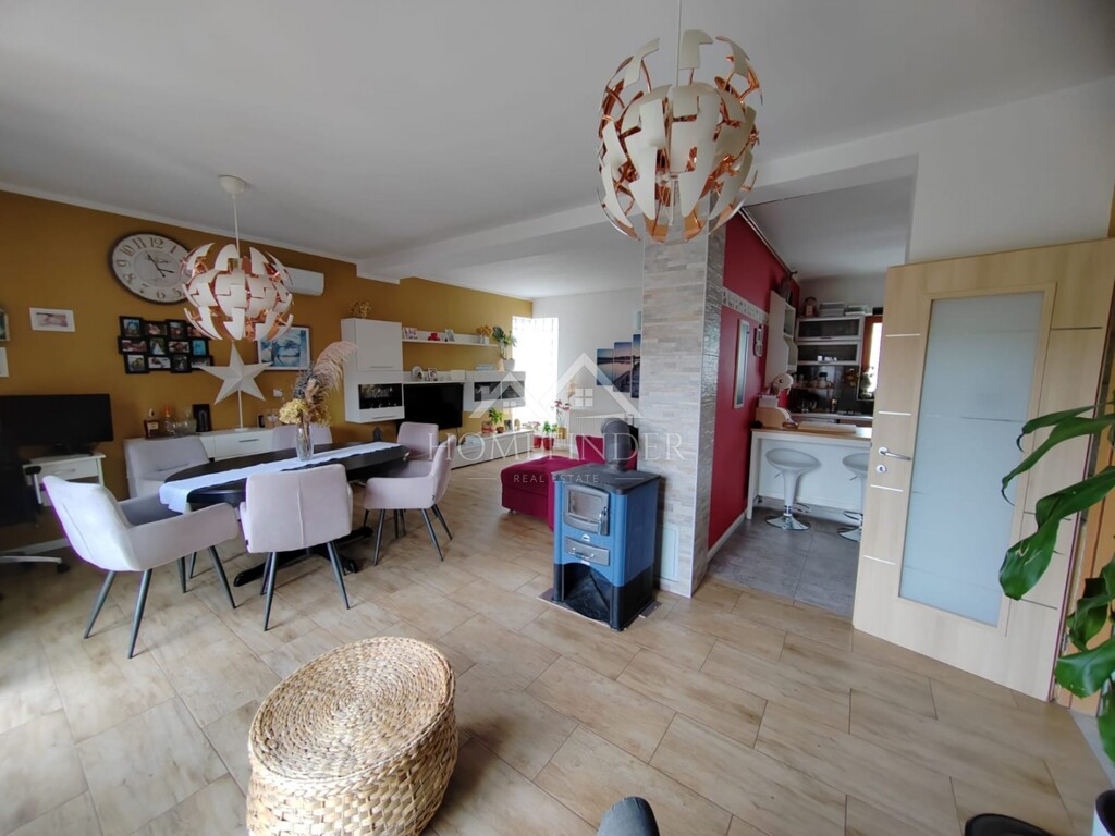 Image 6338518 - 3